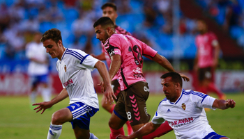 Real Zaragoza-Extremadura, la solidez de los blanquillos choca con la desesperación de los azulgrana