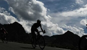 Los mejores ciclistas del mundo se encuentran para disputar un clásico: ¿Quién ganará el Tour de Flandes 2022?